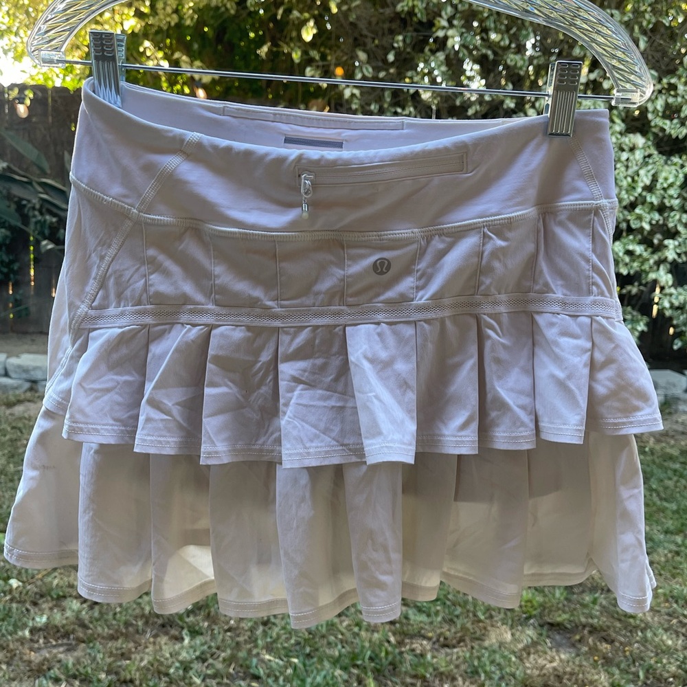 White lululemon skirt